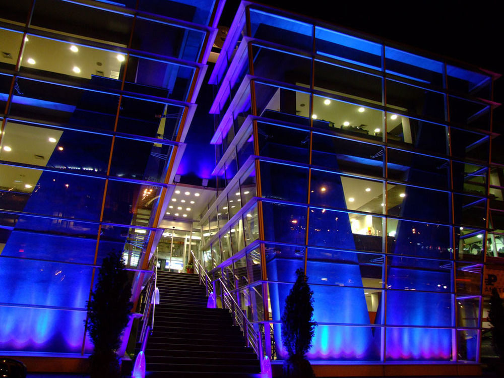 Hotel Metropolitan By Belgrade Arena ภายนอก รูปภาพ