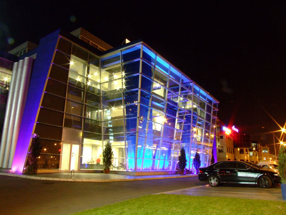Hotel Metropolitan By Belgrade Arena ภายนอก รูปภาพ